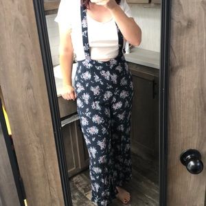 Crop top, suspender romper set